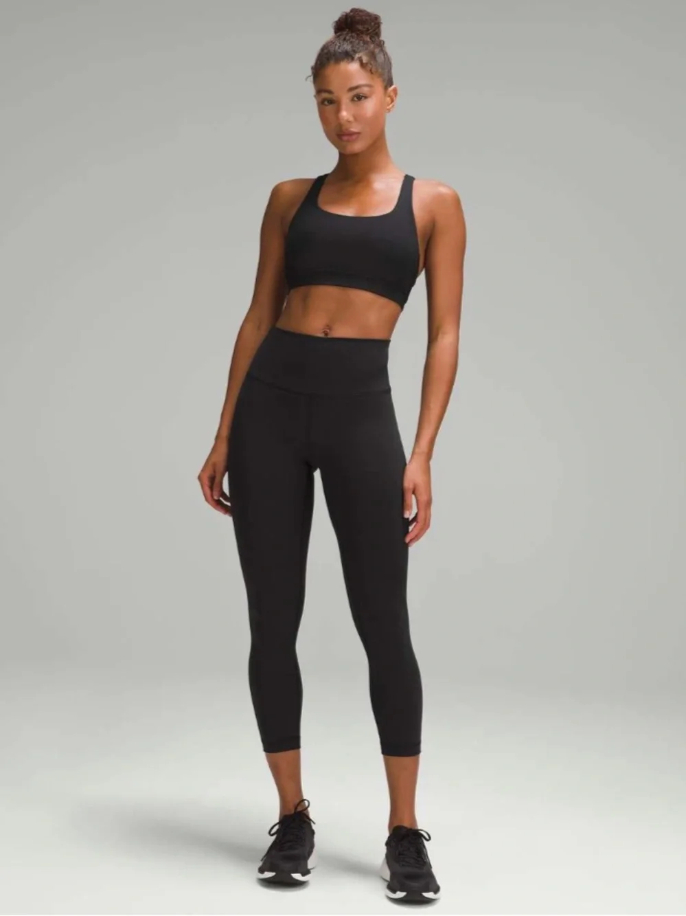 lululemon athletica excellent preowned